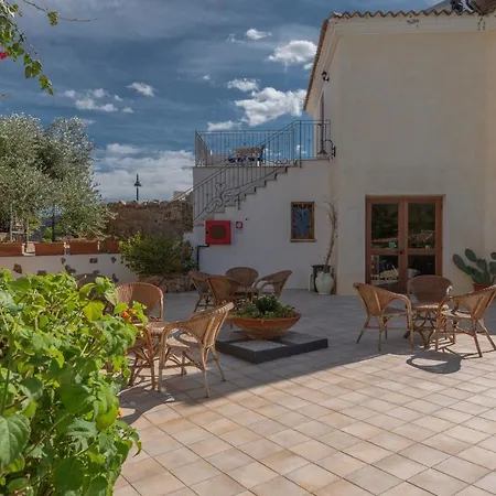 Stunning Bouganvillage N1306 Tanaunella