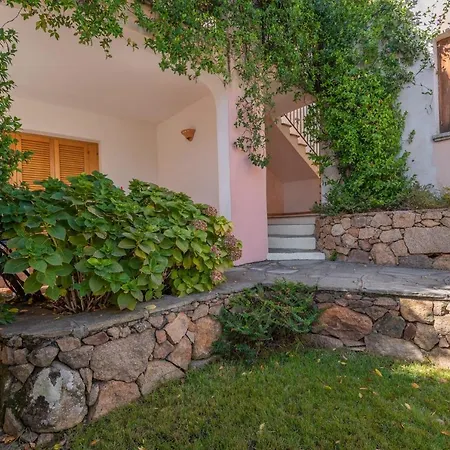 Stunning Bouganvillage N1306 * Tanaunella