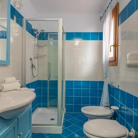 Stunning Bouganvillage N1306